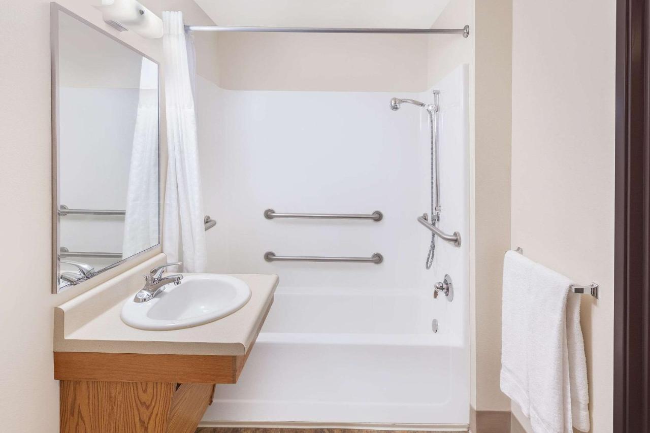 Woodspring Suites Ankeny Des Moines Экстерьер фото