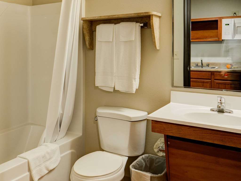 Woodspring Suites Ankeny Des Moines Номер фото