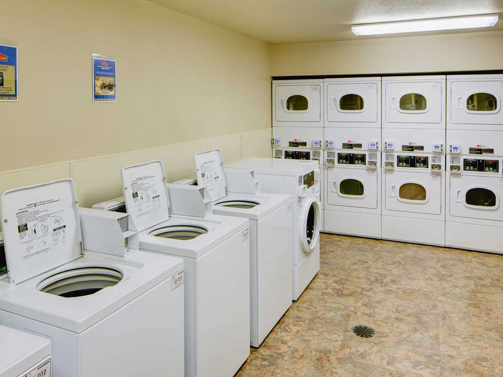 Woodspring Suites Ankeny Des Moines Удобства фото