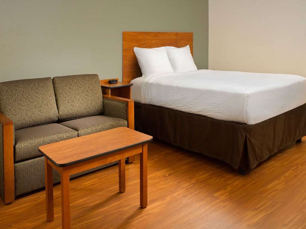 Woodspring Suites Ankeny Des Moines Номер фото