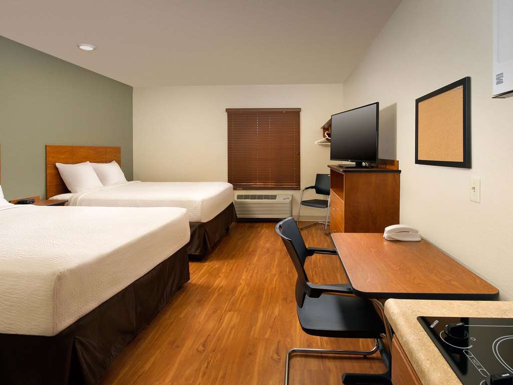 Woodspring Suites Ankeny Des Moines Номер фото